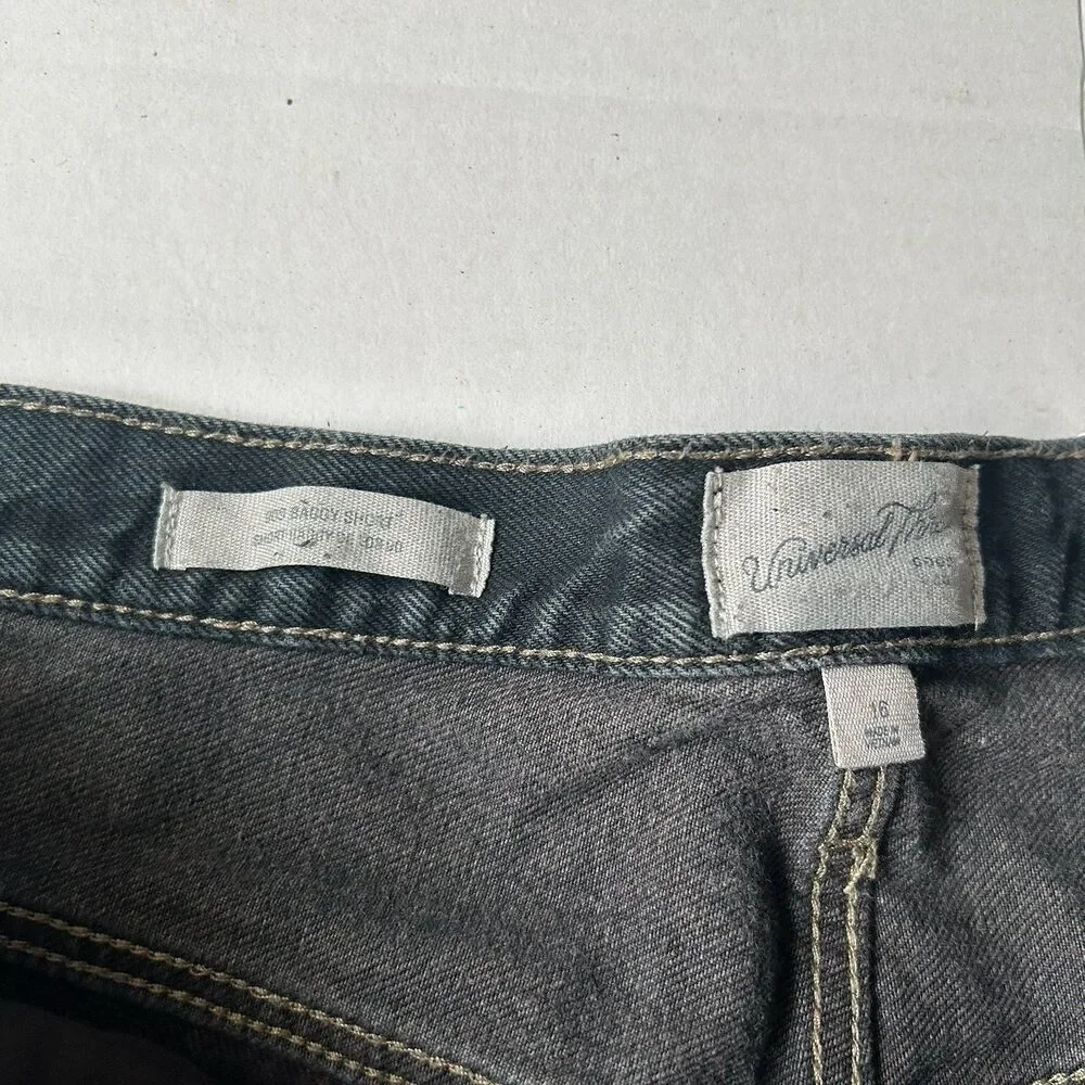 Universal Thread Mid-Rise 90's Baggy Cut Off Shorts Womens Size 16